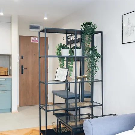 Stachiewicza Homely By Bookinghost דירה *